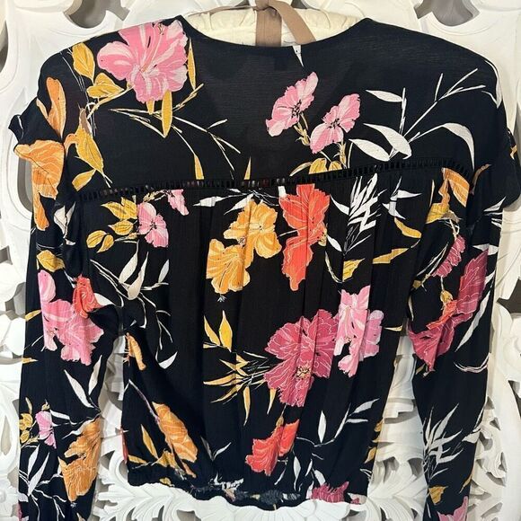 Guess Floral Blouse - Picture 8 of 10